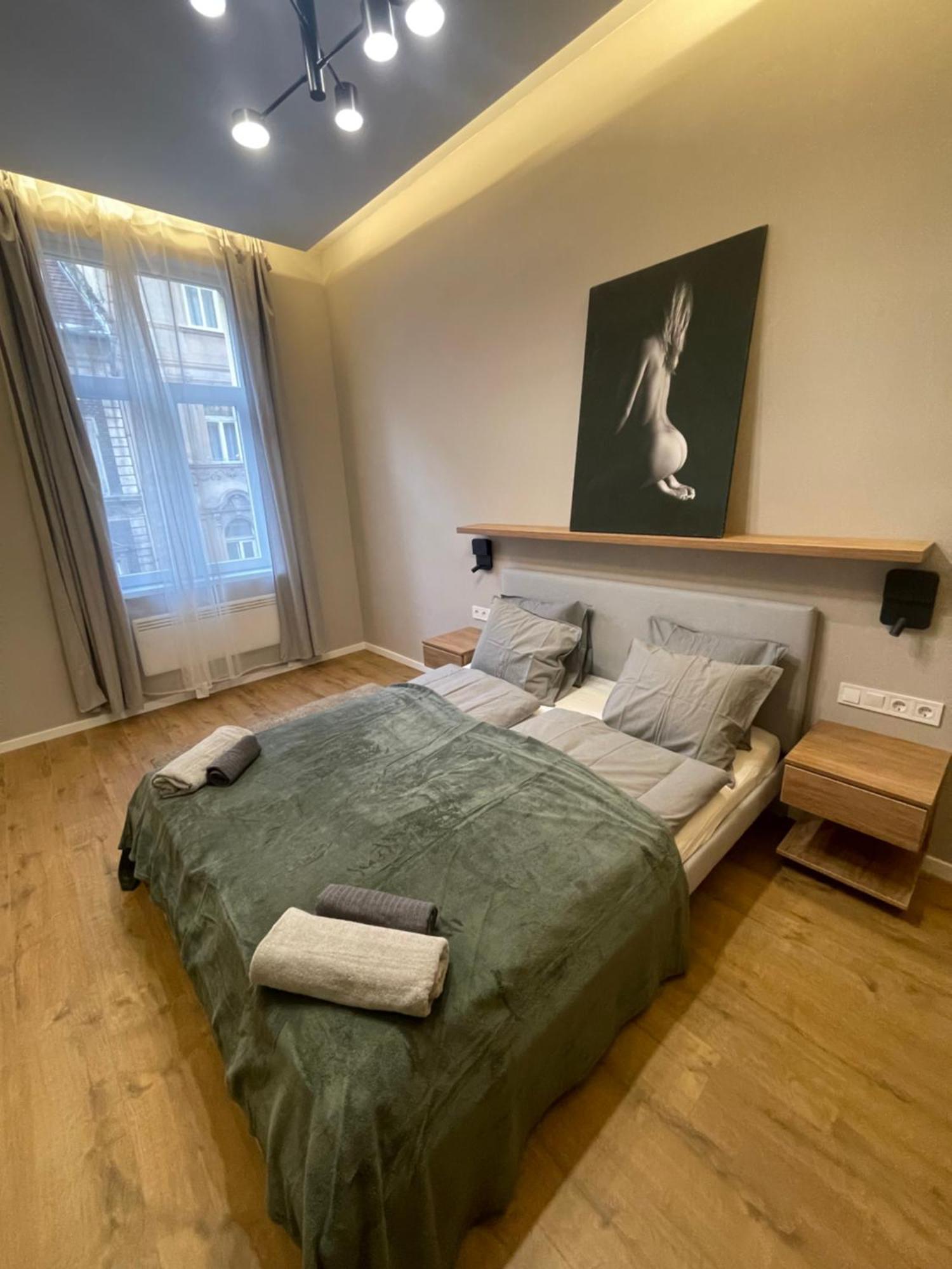 City Center 2, Cozy And Modern 2Br In The City Center Budapest Kültér fotó